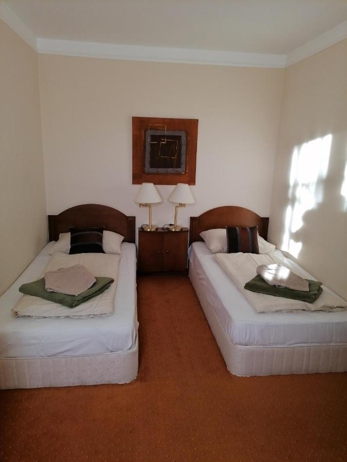 Beatrix Apartments Bük Екстериор снимка