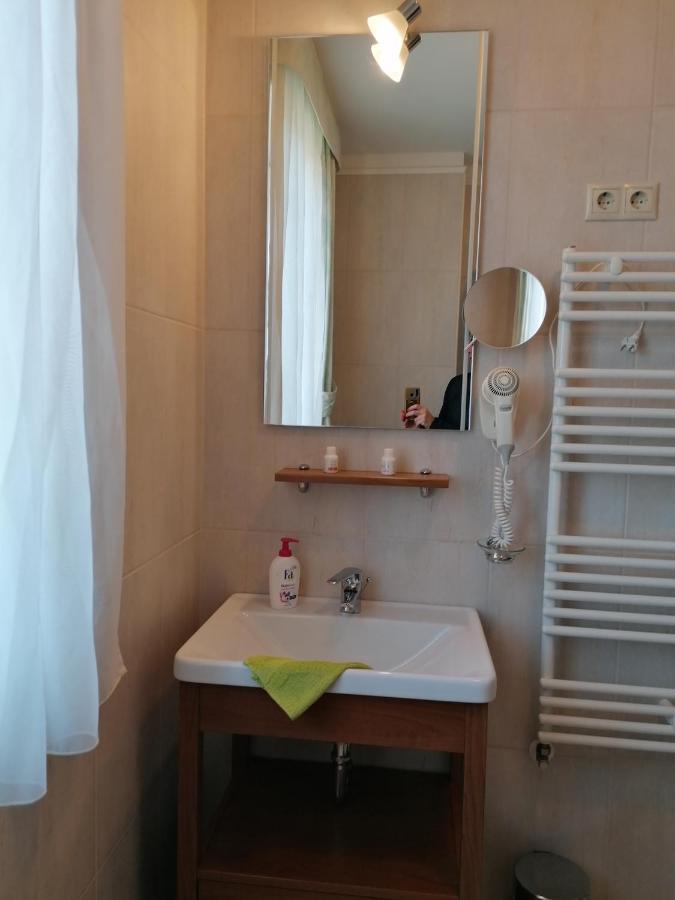 Beatrix Apartments Bük Екстериор снимка